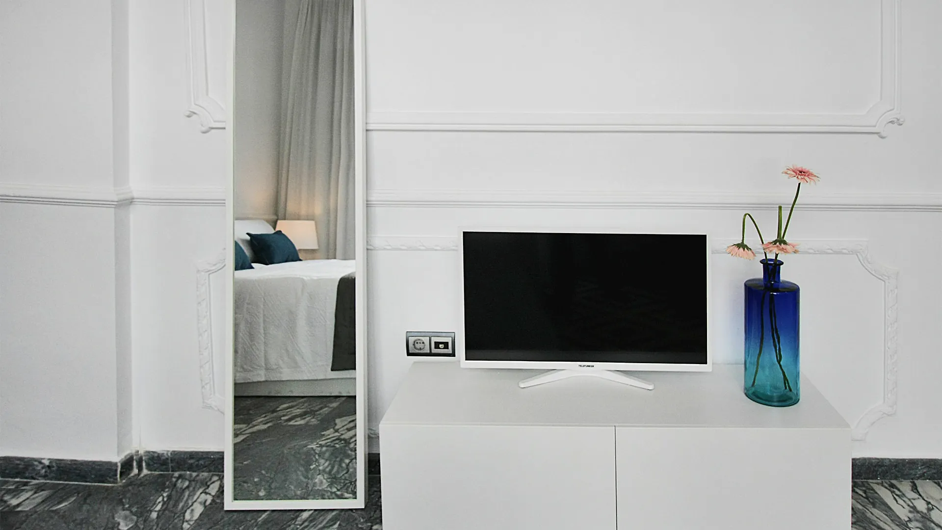 Apartamentos Plaza Constitucion - Larios Malaga 0*,