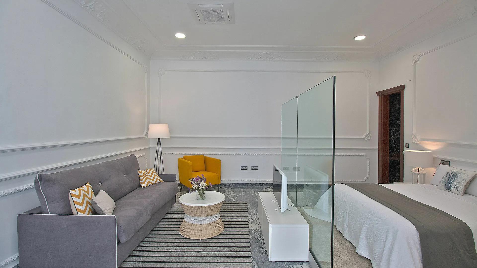 Apartment Apartamentos Plaza Constitucion - Larios Malaga